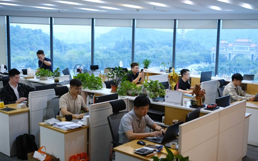 Yilong office workstations in Shunde